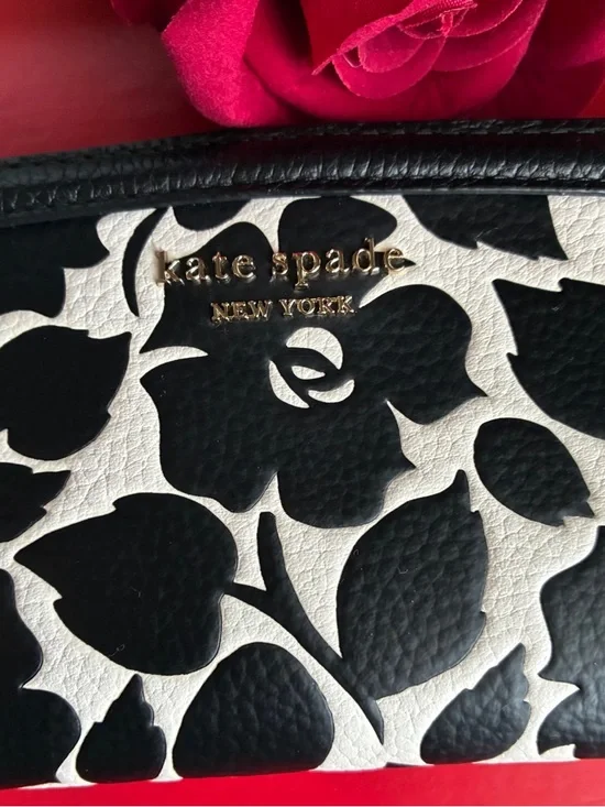 kate spade Black & White Floral Leather Zip Wallet - Picture 3 of 10